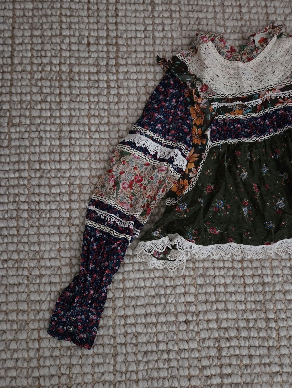 Farm Rio Lace Bib Ruffle Blouse - Picture 3 of 9